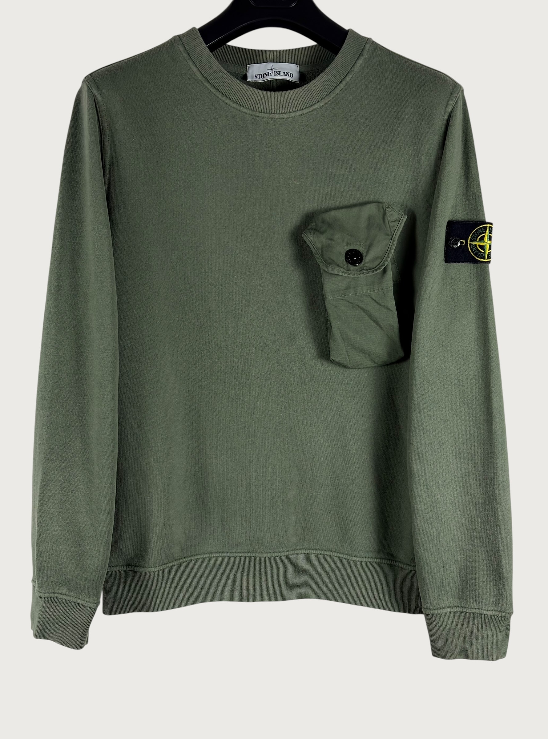 Garment-Dyed Utility Pocket Crewneck Sweatshirt – Sage Green