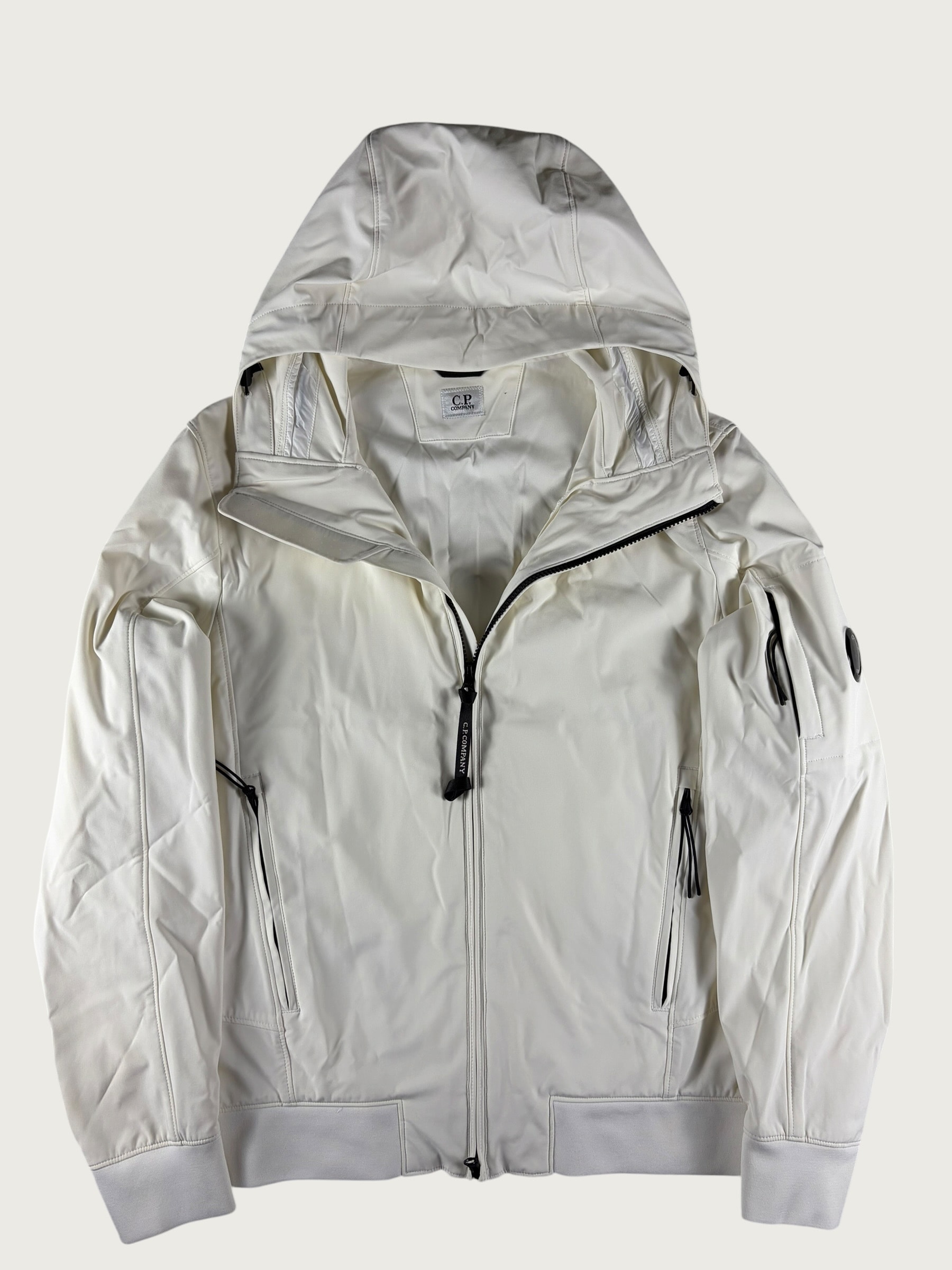 Giacca C.P. Shell-R con Cappuccio e Lens – Bianca